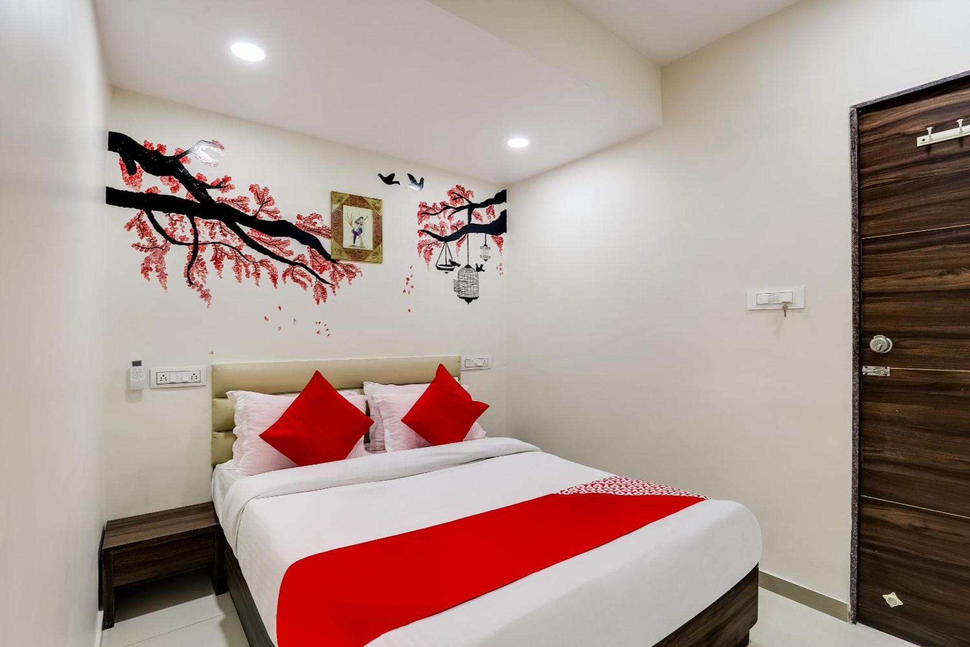 Collection O Hotel Alice Ahmadabad Zewnętrze zdjęcie